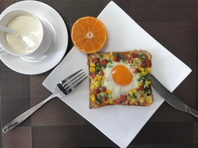 吐司太阳蛋披萨