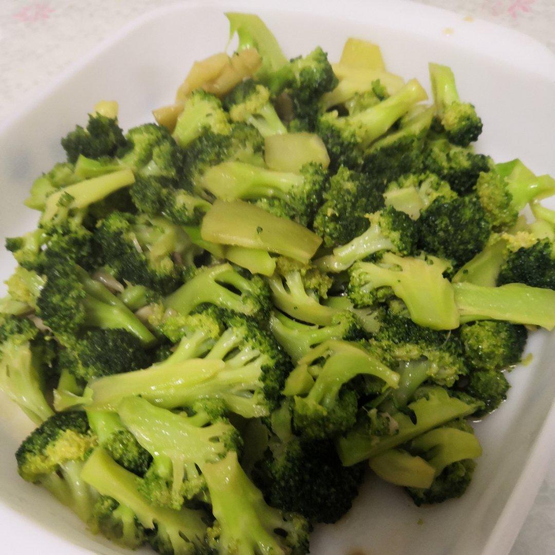 最好吃的素炒法～豉油蒜蓉西兰花