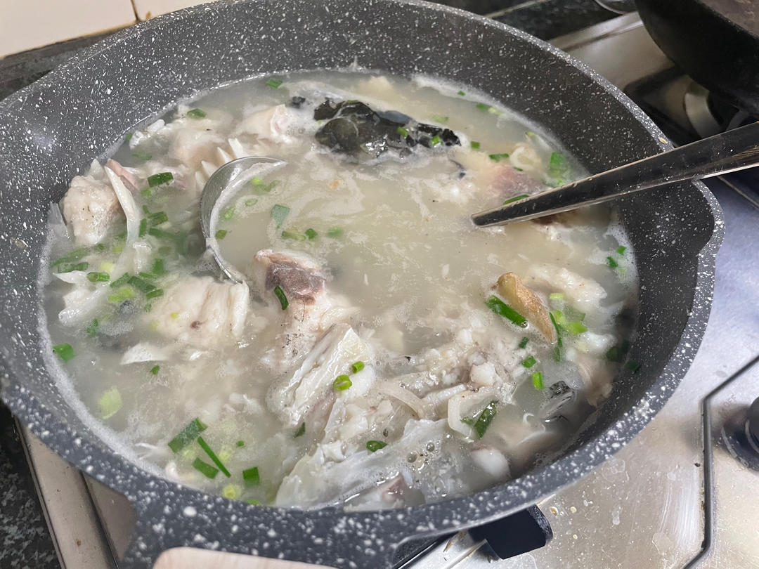 鲢鱼头汤