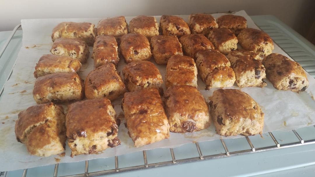 消耗淡奶油的司康