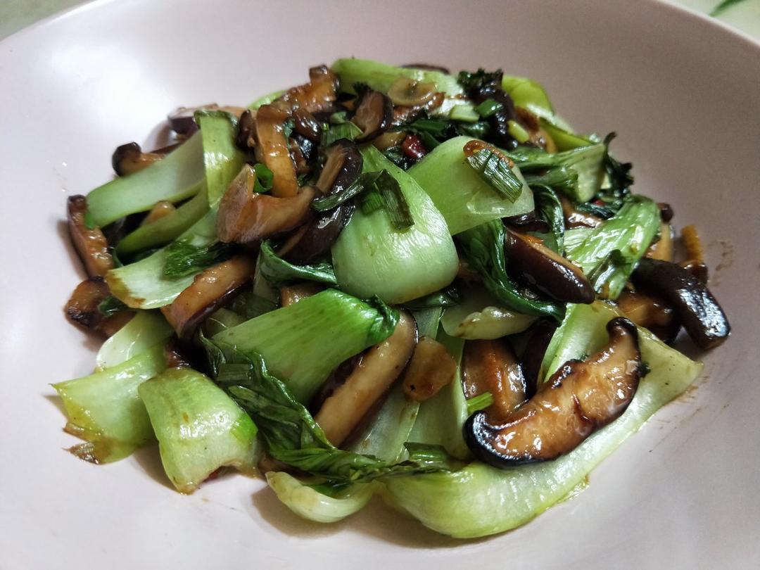 简易版香菇扒油菜