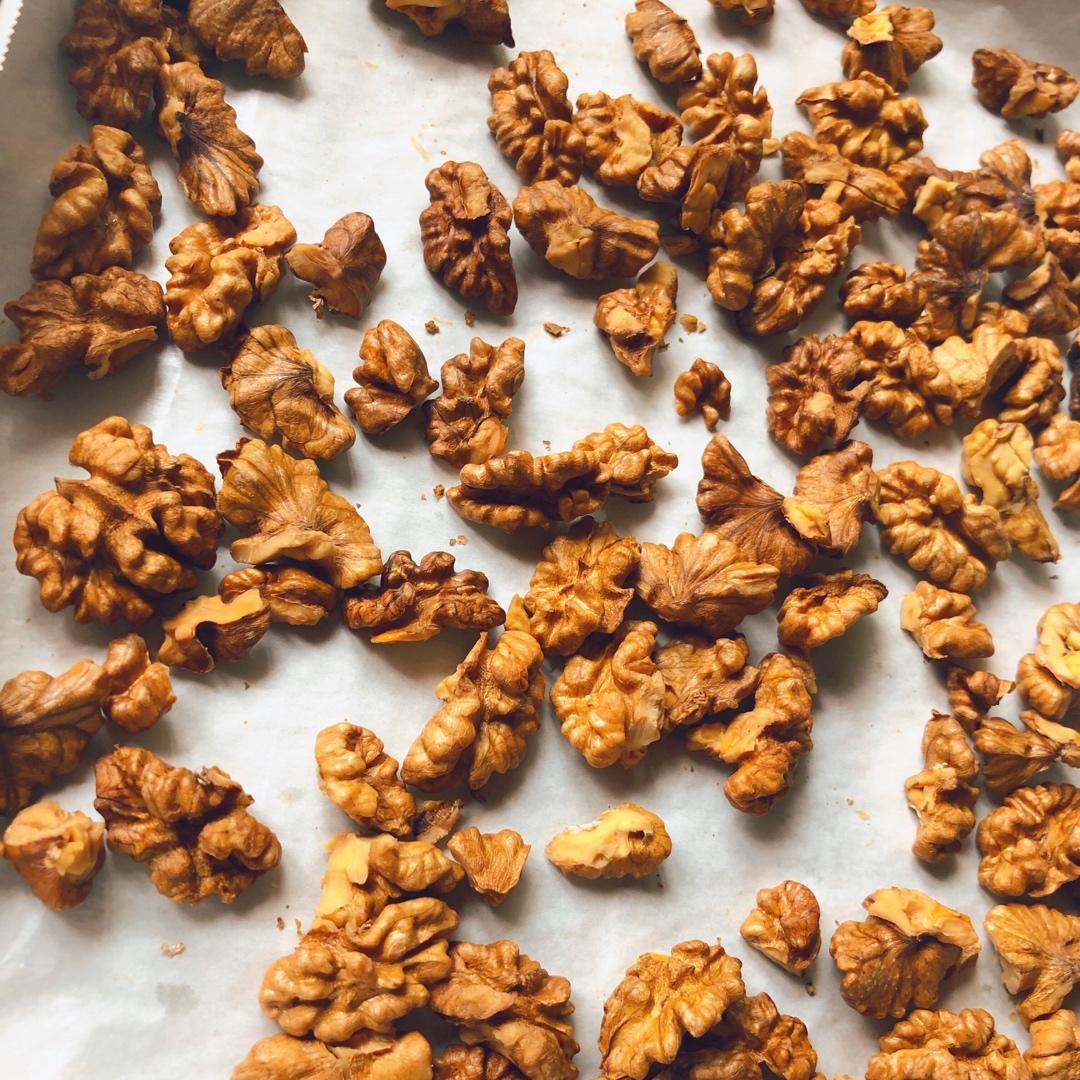 香掉鼻子的椒盐烤核桃仁
最适合孕妇吃的零食