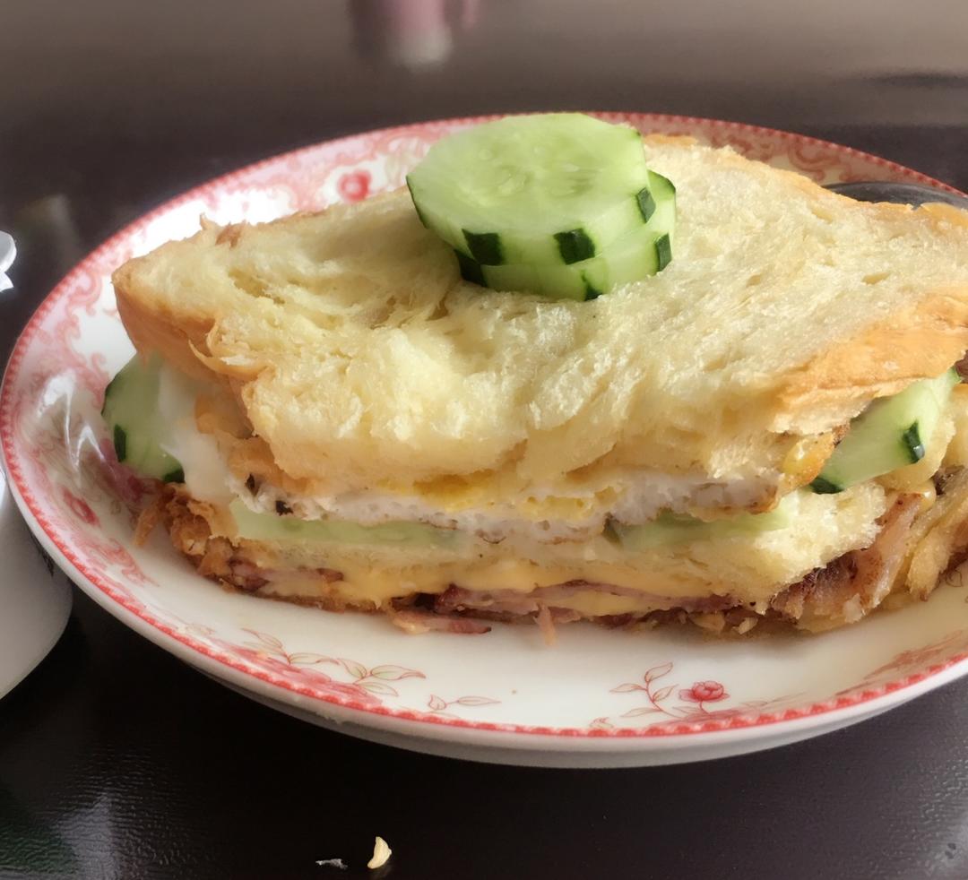 火腿芝士蛋三文治