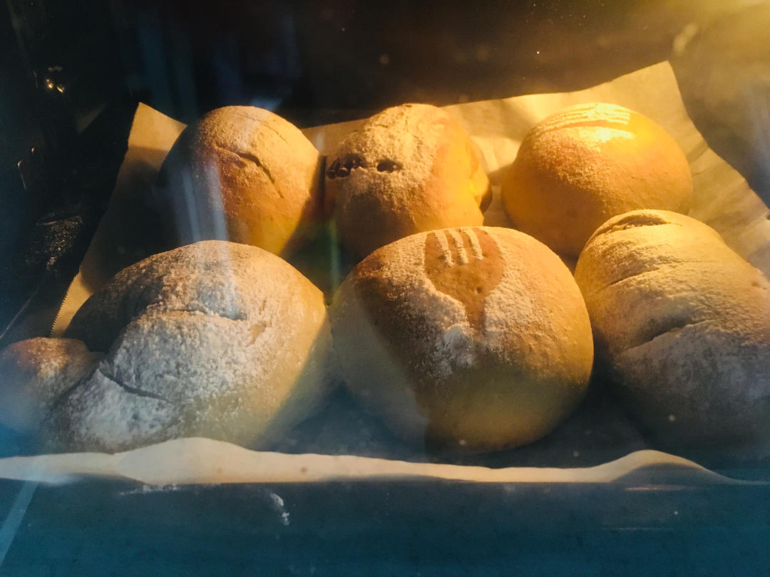 抹茶麻薯红豆软欧包