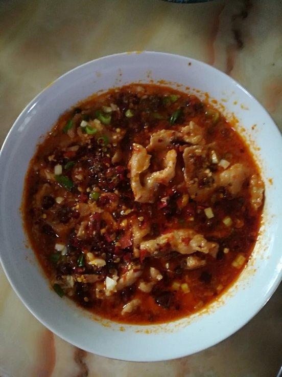 厨师长教你：“水煮肉片”的正宗做法，这味道真的很四川