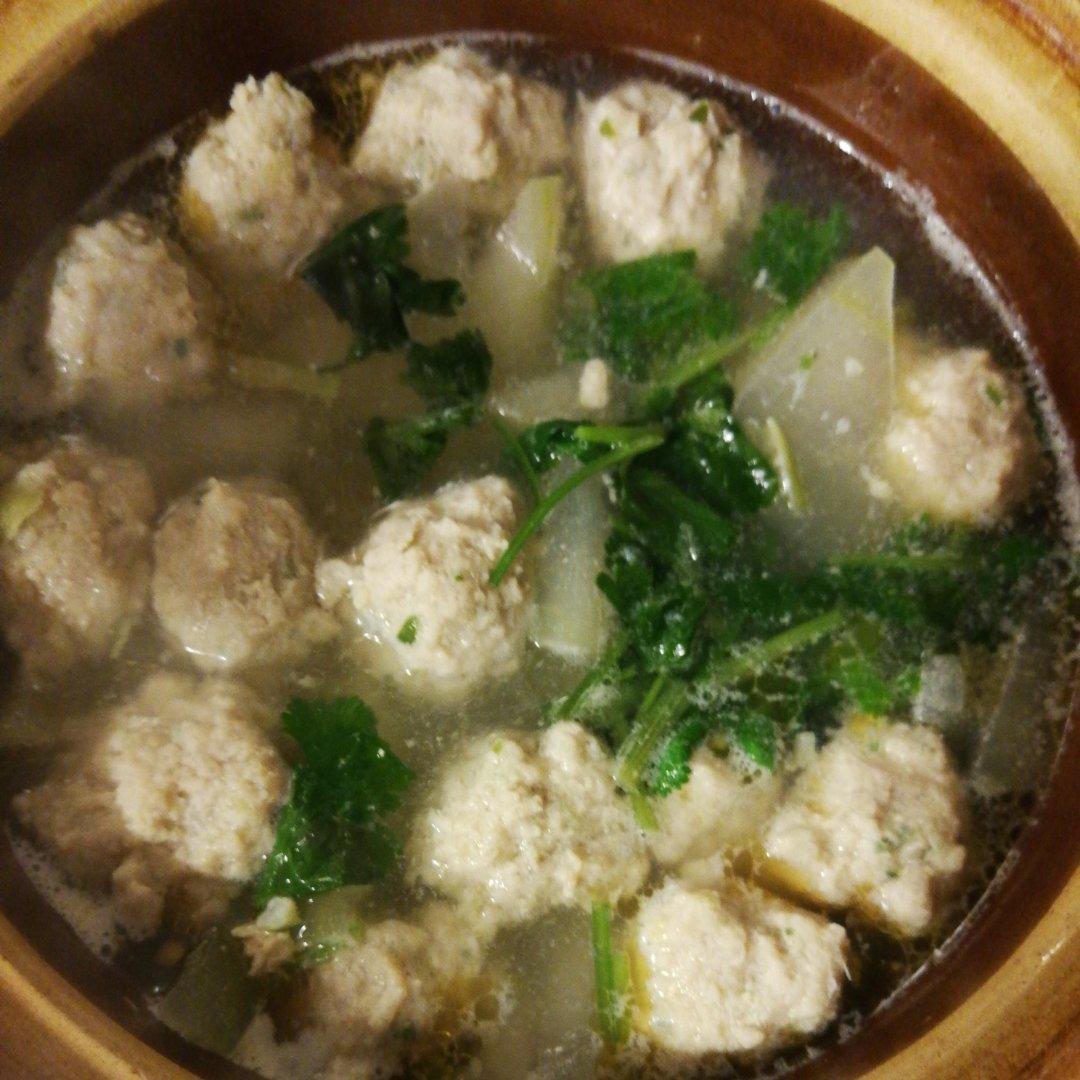 冬瓜汆丸子汤