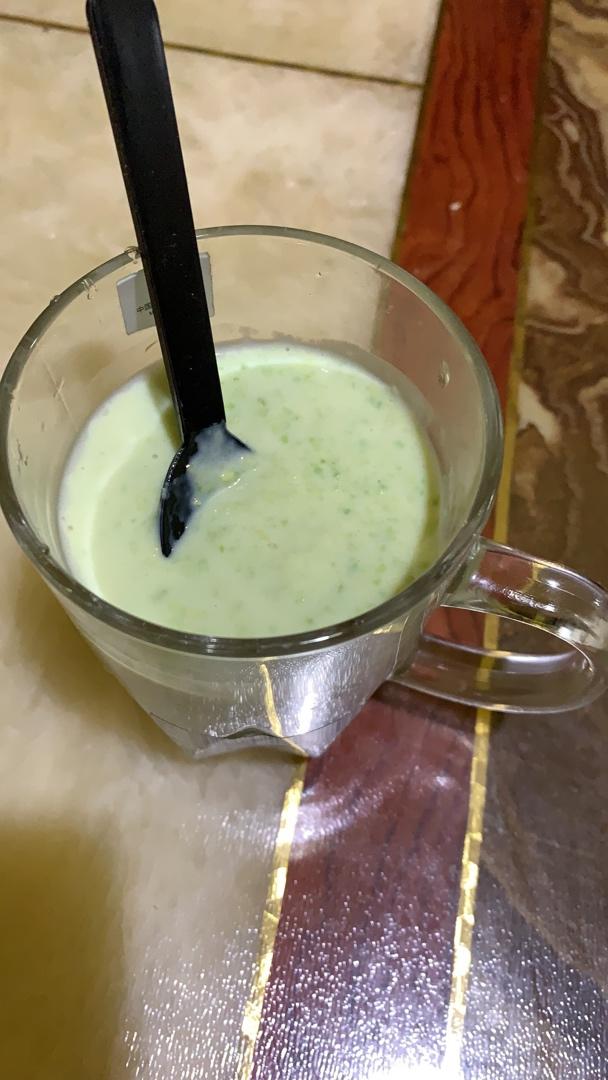 牛油果香蕉奶昔