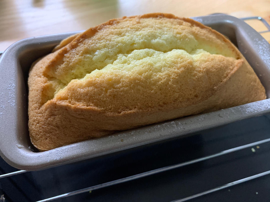 法国蓝带学院周末蛋糕：使用融化黄油的制作的法式磅蛋糕，更简单不易失败