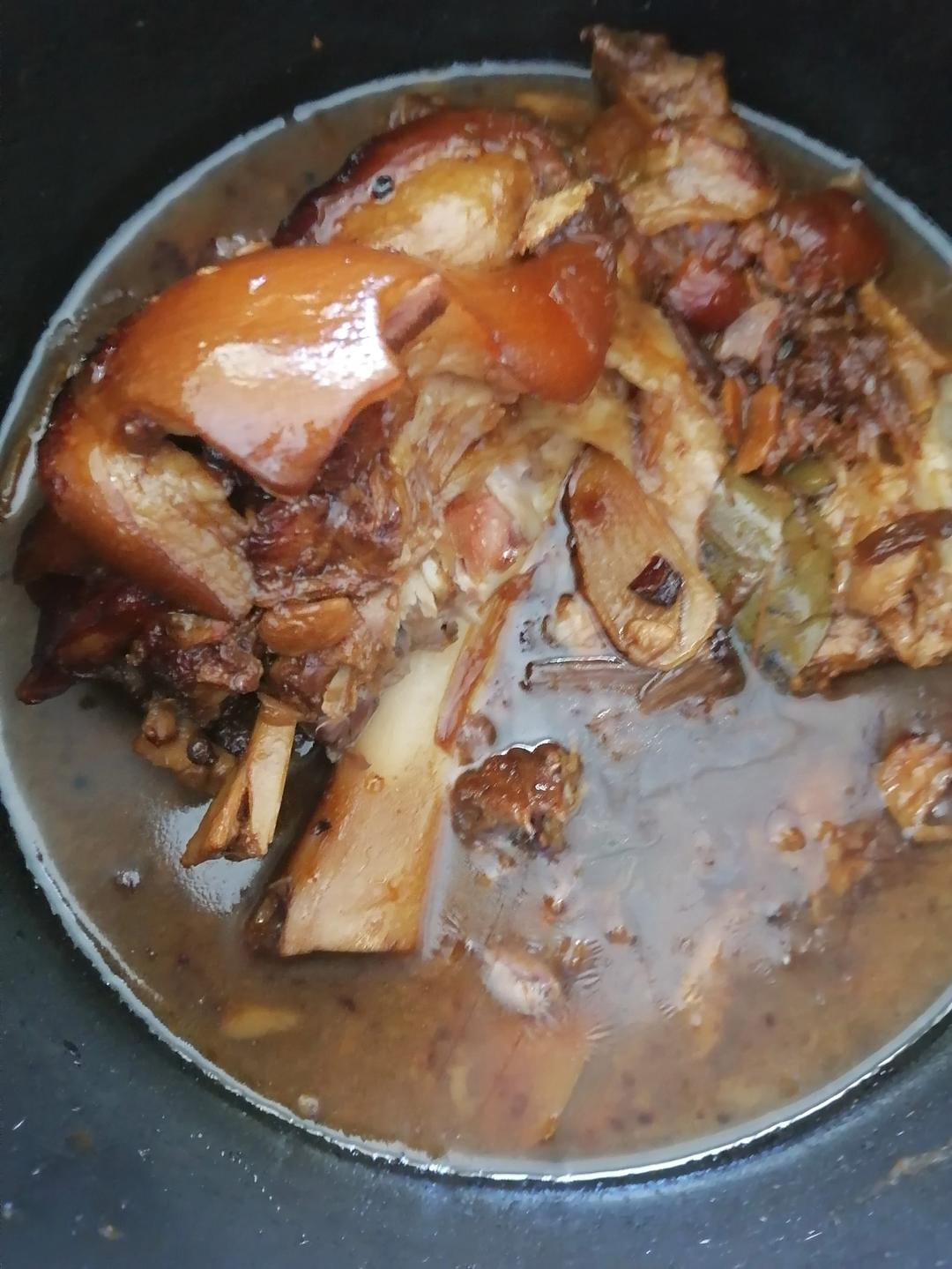 【红烧肘子】（家庭版卤蹄膀）