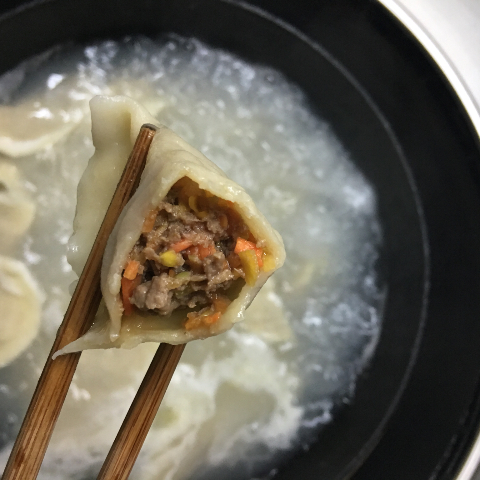 羊肉胡萝卜饺子