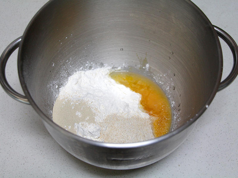 纯奶手撕吐司的做法 步骤1