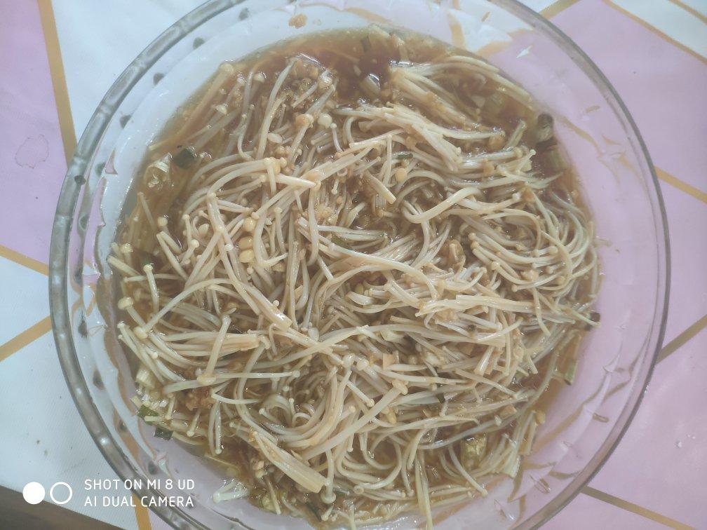 蒜蓉金针菇，简单快手的下饭神菜