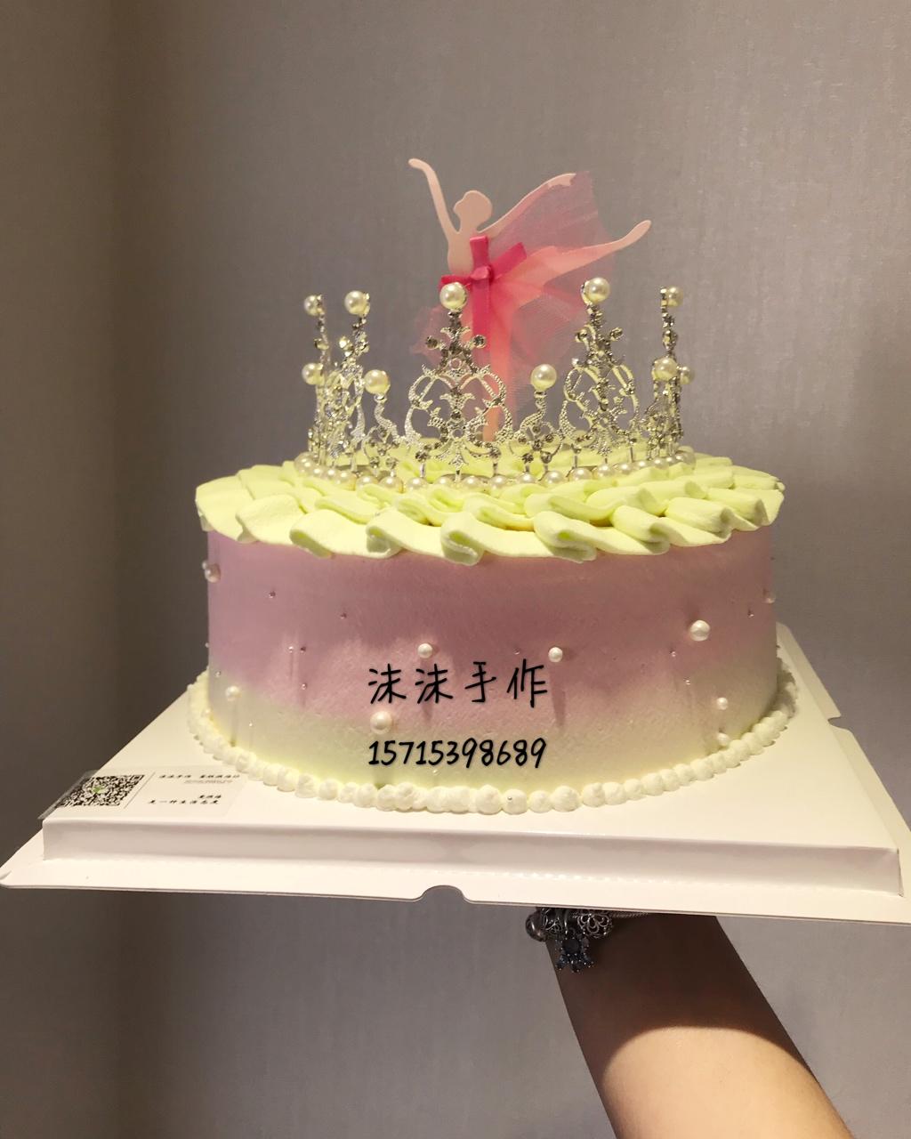 少女心布朗熊可妮兔马卡龙色可爱晕色蛋糕