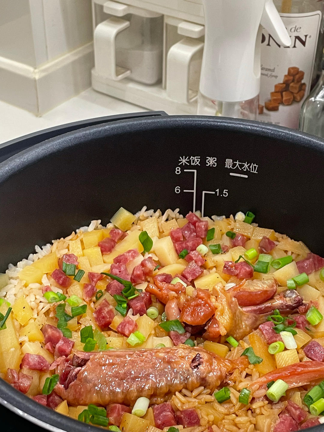 香绝了❗❗吃了还想吃的土豆腊肠焖饭❗❗