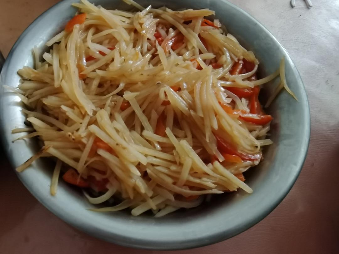 酸辣土豆丝的家常做法 超级下饭