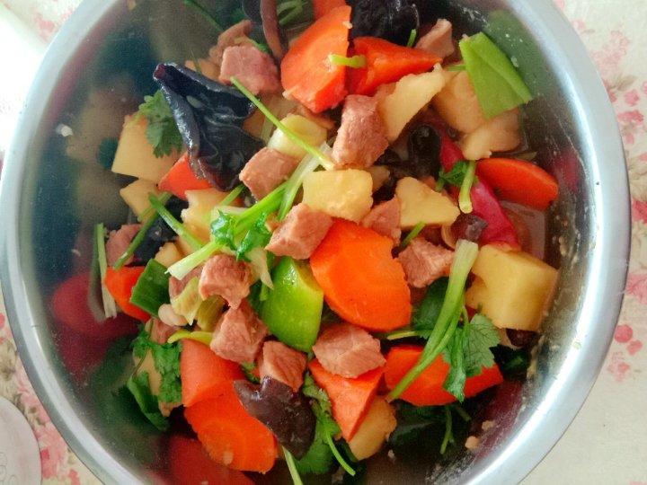 牛肉炖土豆