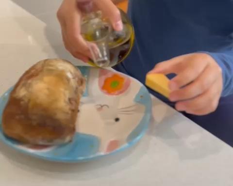 纯奶手撕吐司的做法 步骤1