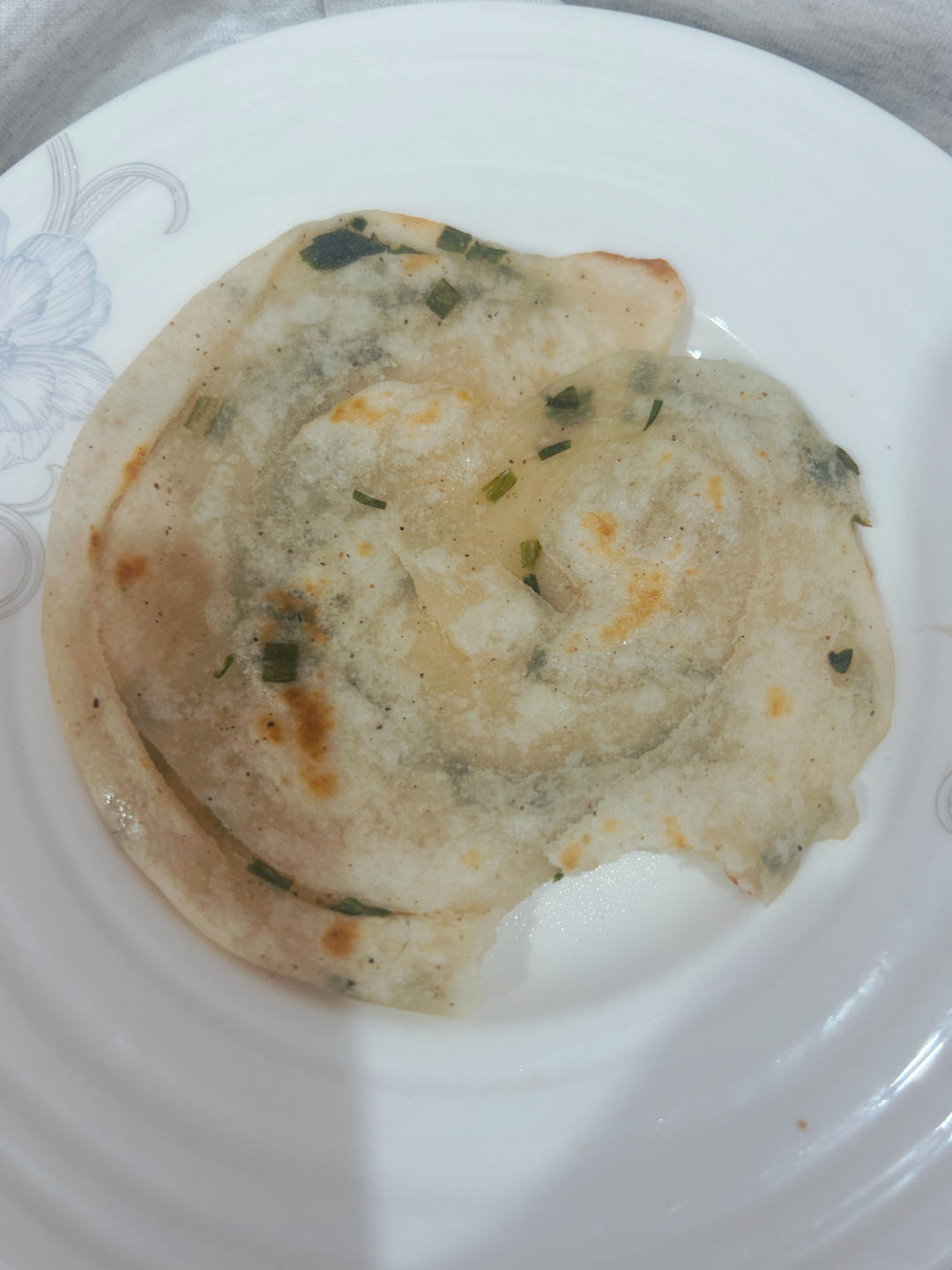 家常葱油饼 柔软多层 凉了也不硬 附细节视频详解