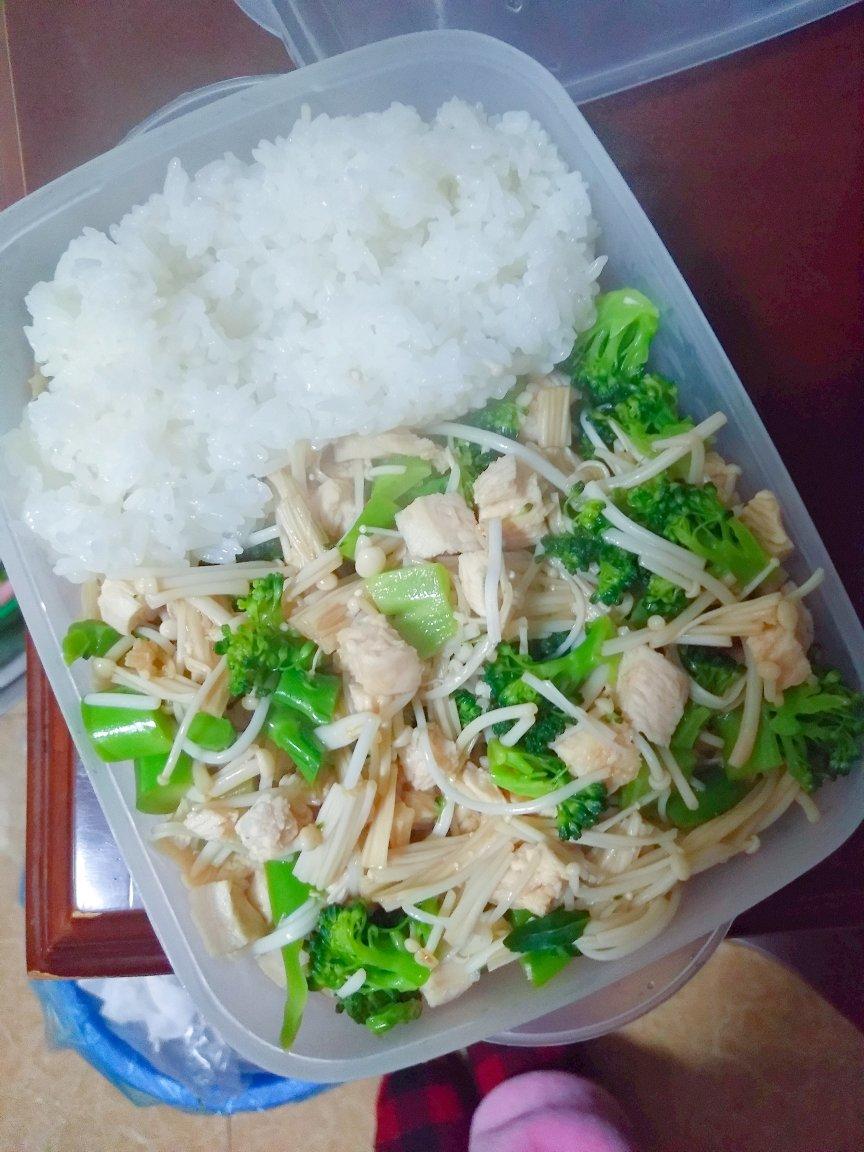 低油鸡胸肉意面