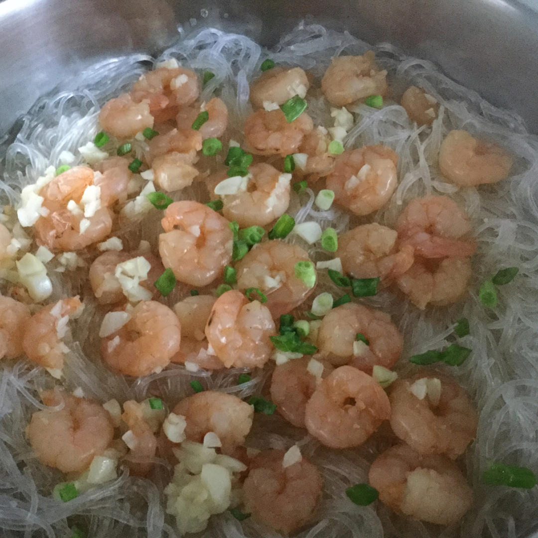 蒜蓉粉丝蒸大虾