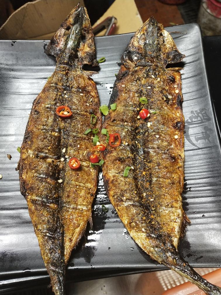 碳烤秋刀鱼