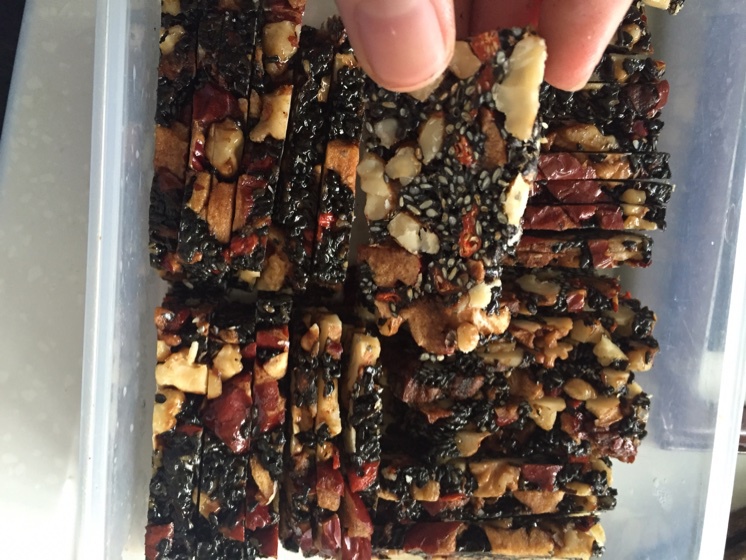 东阿阿胶制作阿胶糕