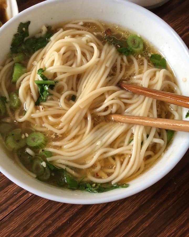 一碗热汤面