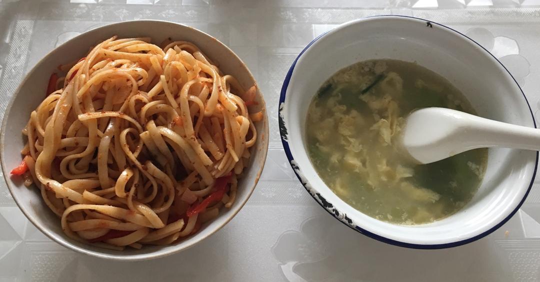 黑椒牛柳炒意面