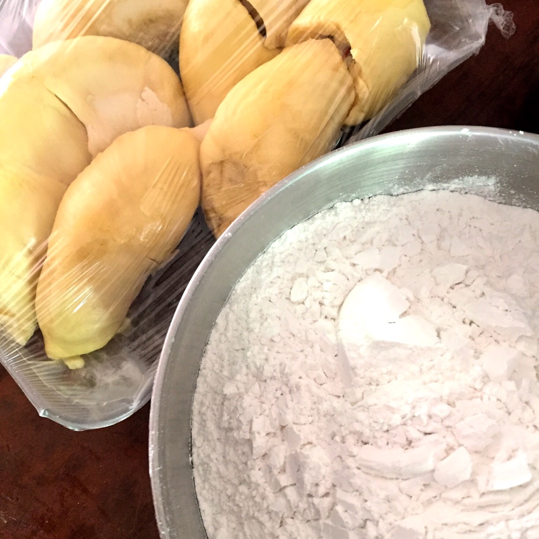 榴莲芝士冰皮月饼