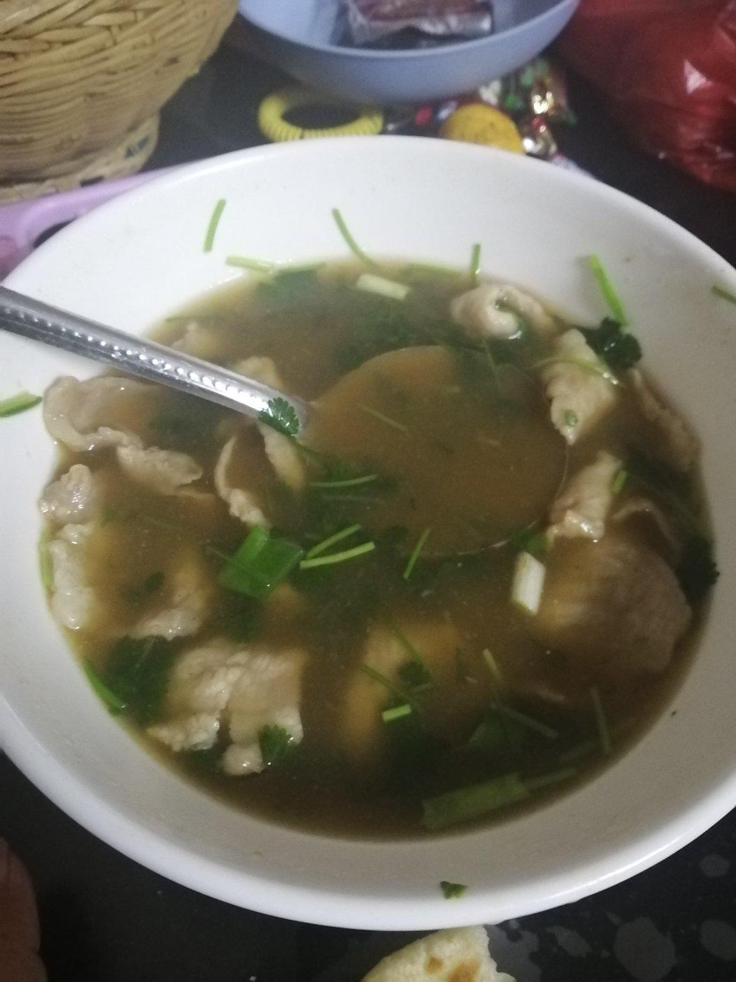 🔥这样做的肉片汤，肉质滑嫩不塞牙，特别鲜美好吃❗️