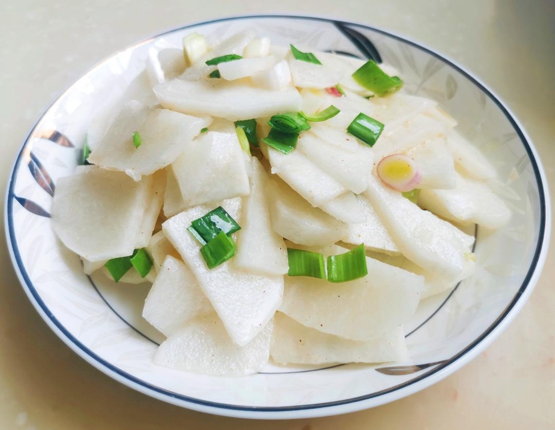 真水无香做的脆甜爽口的凉拌凉薯