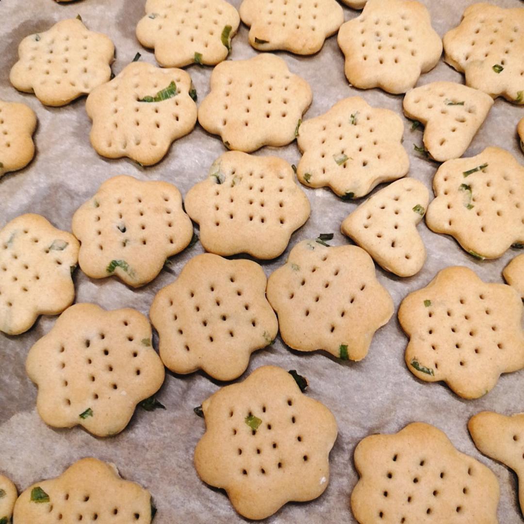 荞麦葱香苏打饼干
