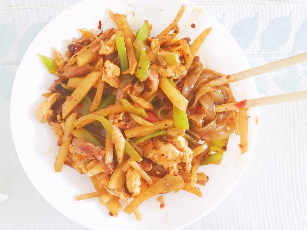 从小吃到大的炒苕粉！