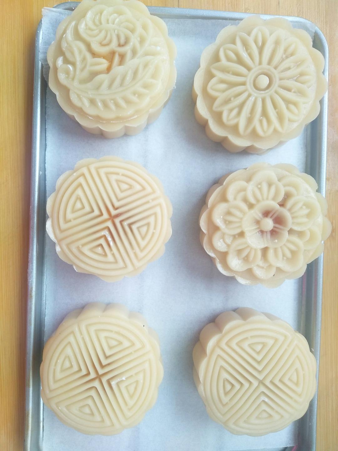 广式月饼—蛋黄莲蓉月饼