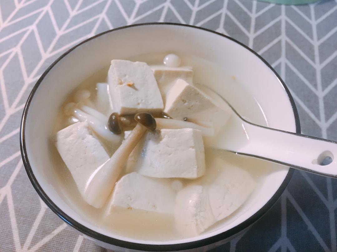 快手菜|菌菇豆腐汤
