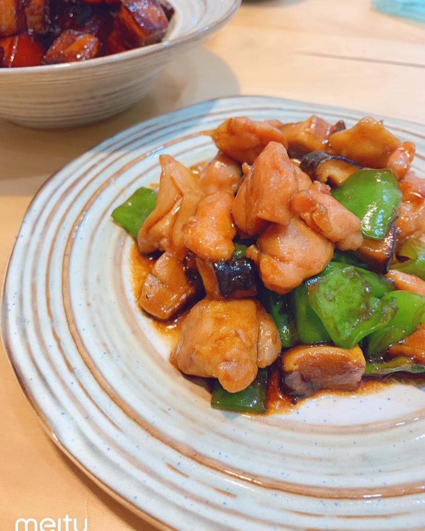 秘诀是浓汤宝的酱爆鸡丁
