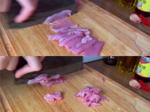 快手便当：青瓜炒肉&黑米饭的做法 步骤4