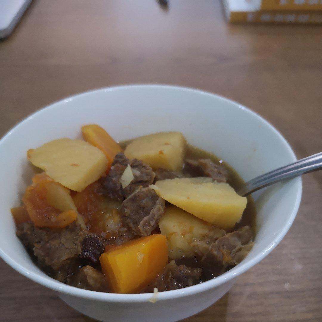番茄土豆炖牛腩