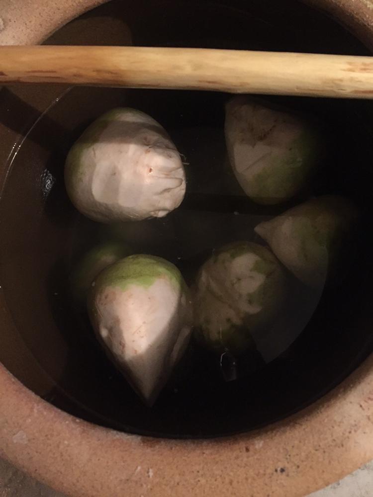 老式缸腌辣菜疙瘩
