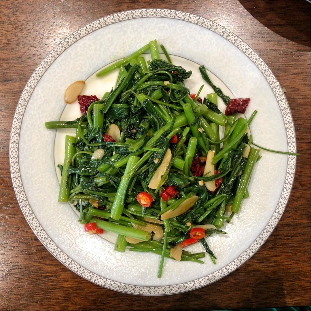 炝炒空心菜（不黑的秘密）