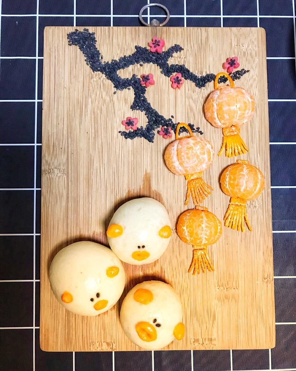 大红灯笼高高挂