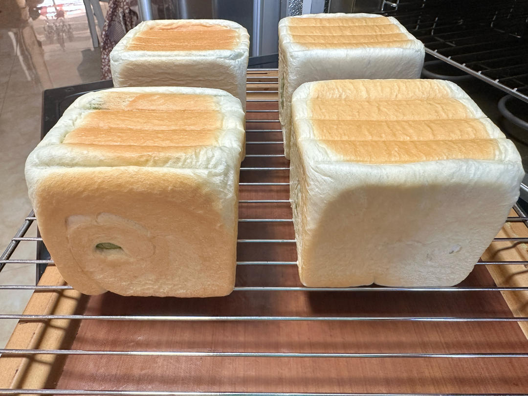 抹茶双色吐司