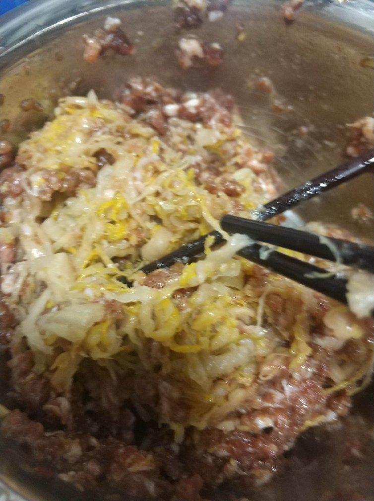 猪肉酸菜水饺馅