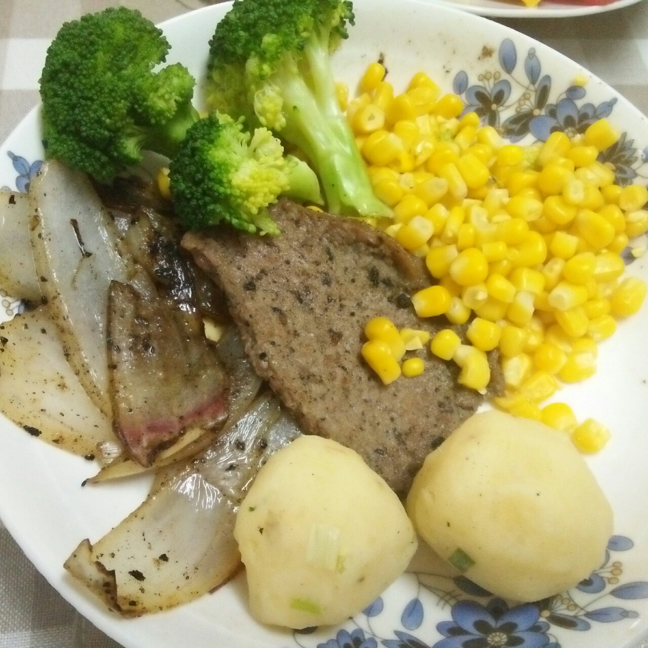 煎牛排不老的诀窍(无需烤箱)