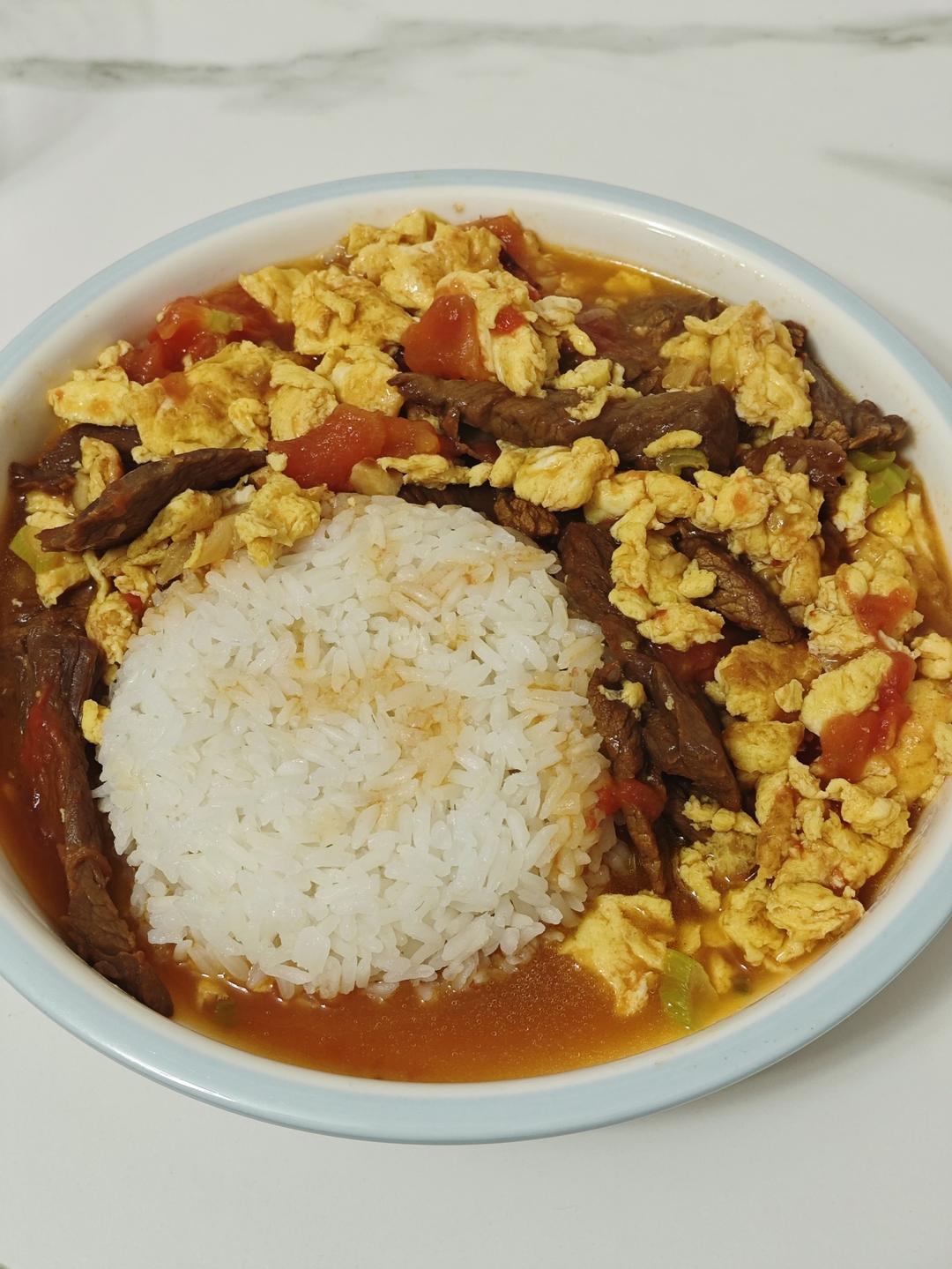 酸甜浓郁～超开胃🔥番茄滑蛋牛肉饭