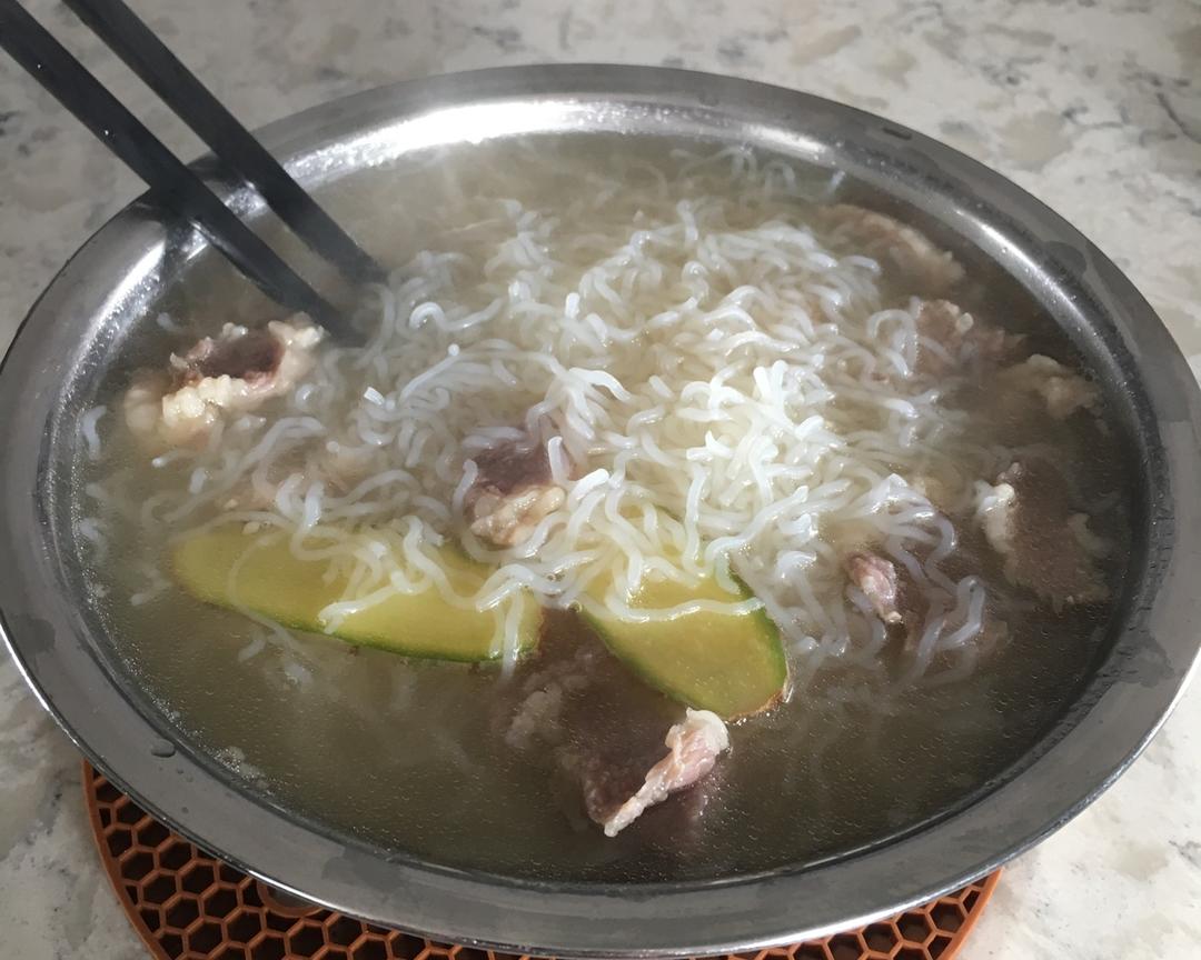 瘦肉米粉的做法