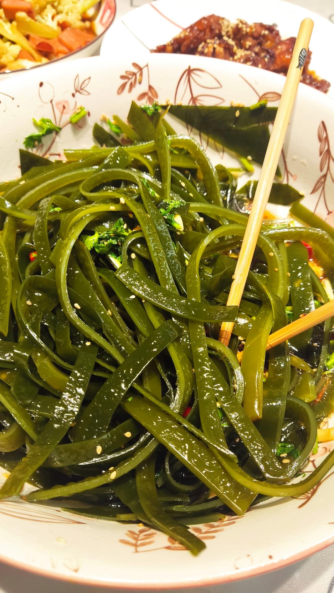 香辣开胃的凉拌海带丝