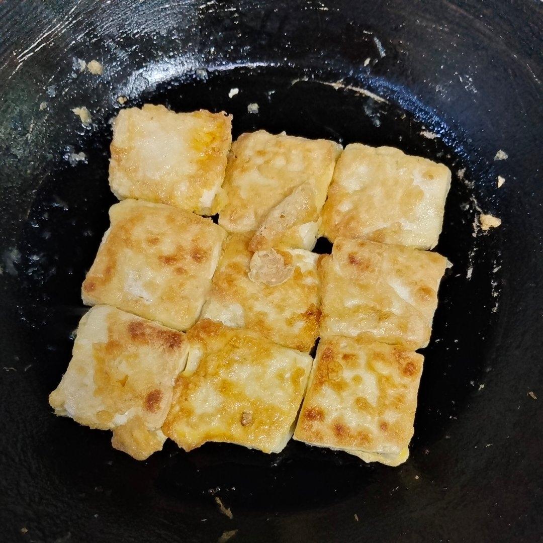 茄汁香煎脆皮豆腐 🤤外酥里嫩