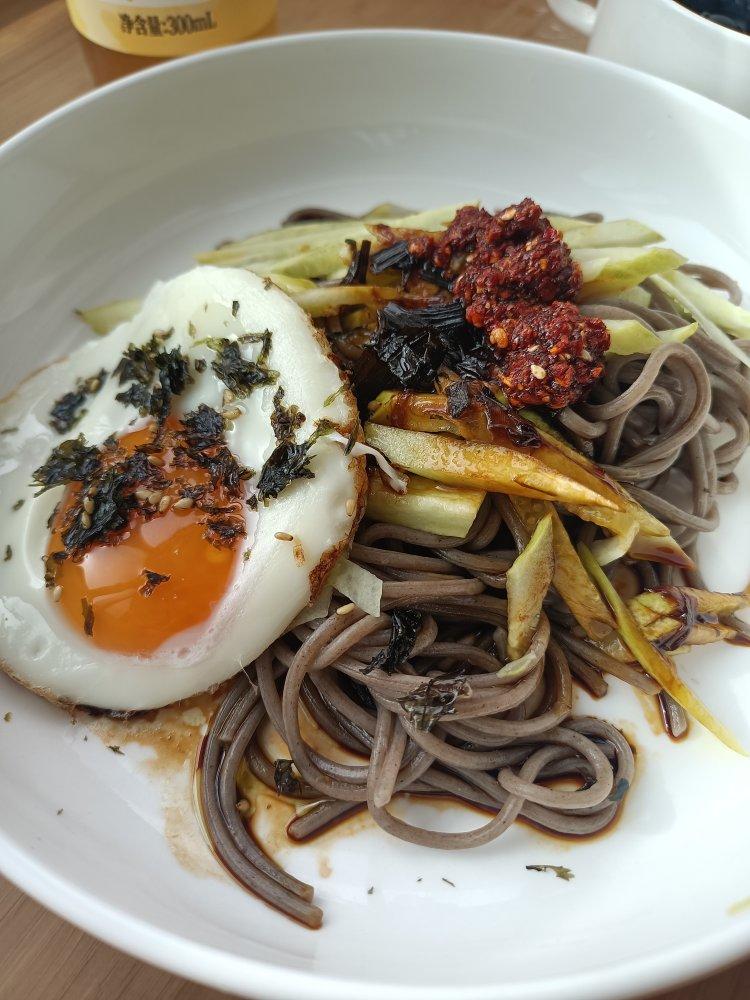 上海本帮葱油
葱油拌面