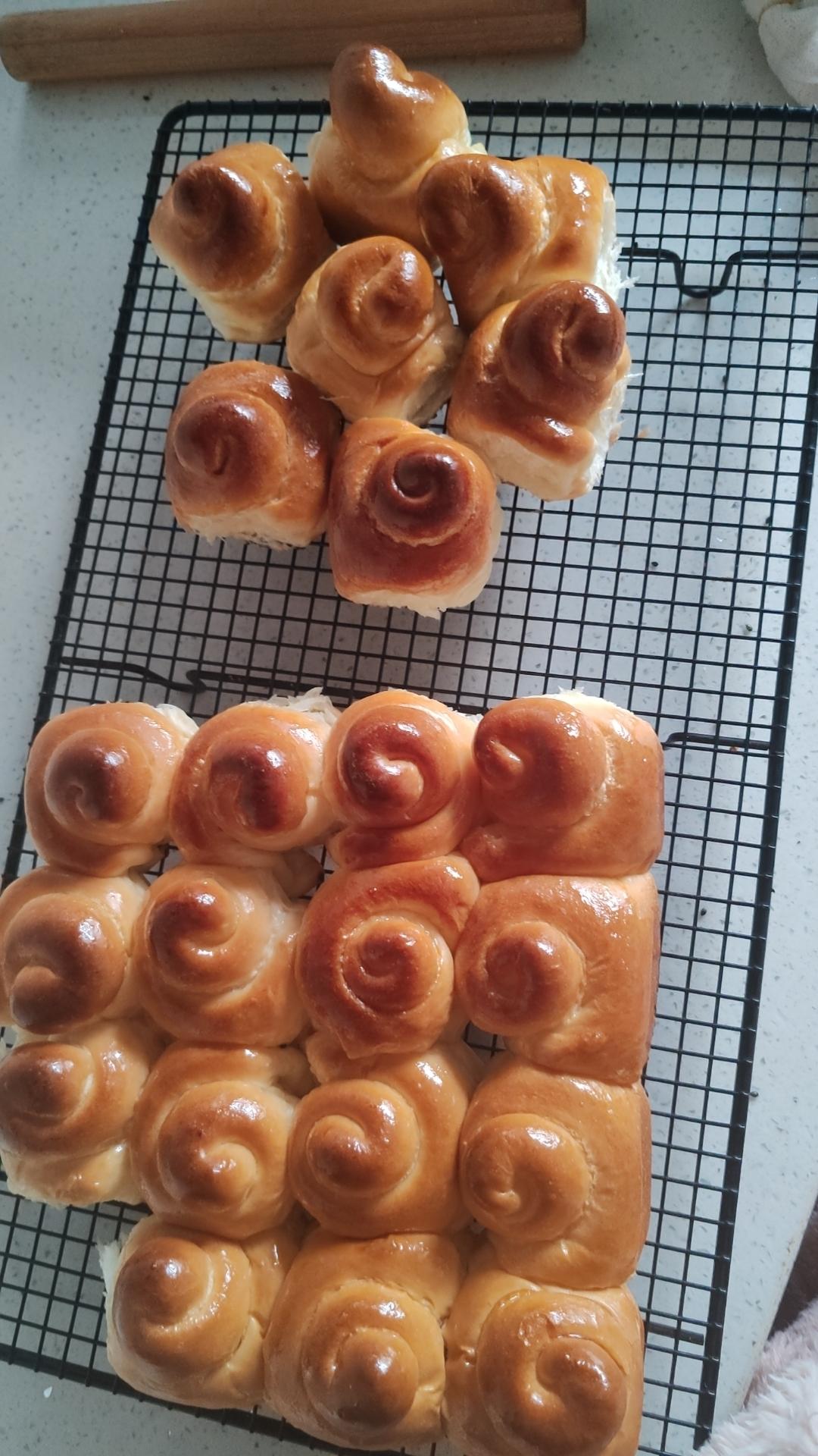 脆底蜂蜜小餐包